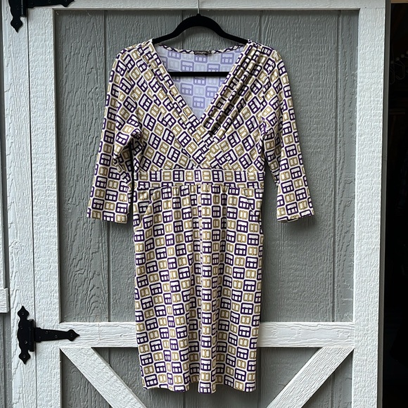 J. McLaughlin Dresses & Skirts - J. Mc Laughlin Faux Wrap Dress V-Neck Preppy Equestrian Belt Buckle Print Size S